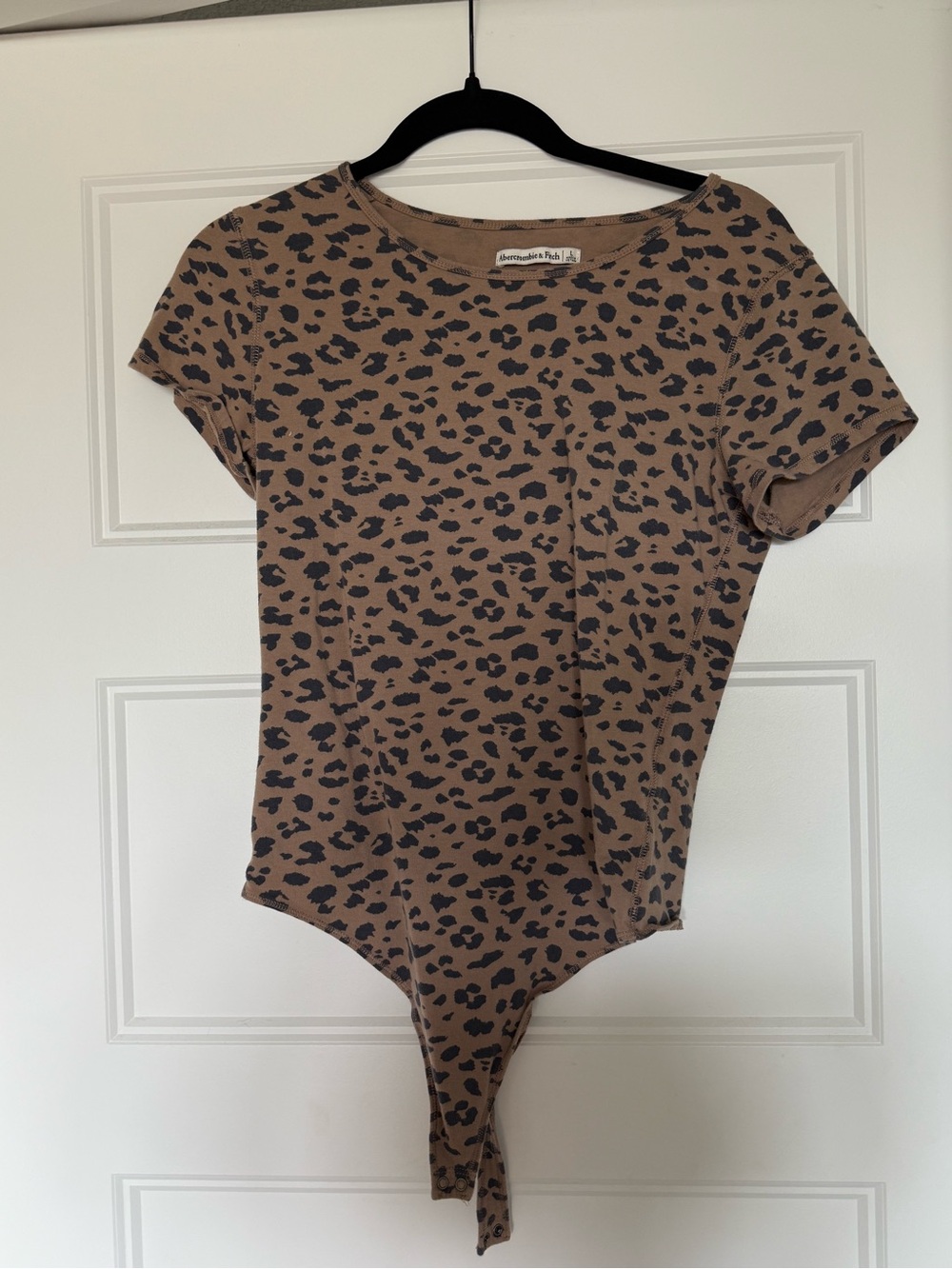 Abercrombie & Fitch Tan and Black Leopard-Print Short Sleeve Bodysuit